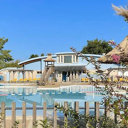 T1 Bis Avec Balcon, Animaux Admis, Parking Et Wifi Gratuits - Fr-1-841-7 Apartment