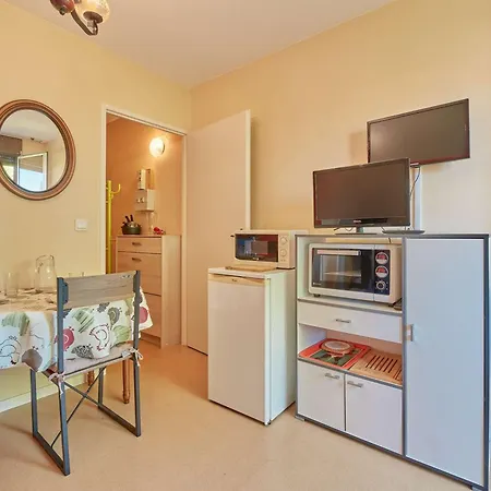 T1 Bis Avec Balcon, Animaux Admis, Parking Et Wifi Gratuits - Fr-1-841-7 바르보탕 레 떼름므