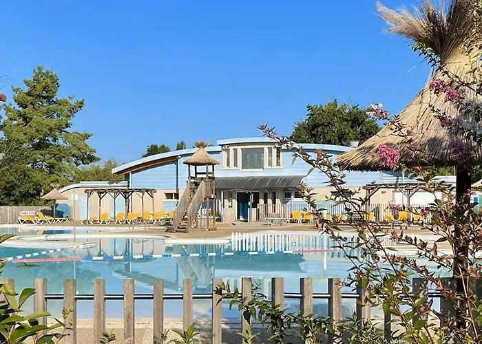 T1 Bis Avec Balcon, Animaux Admis, Parking Et Wifi Gratuits - Fr-1-841-7 Apartment